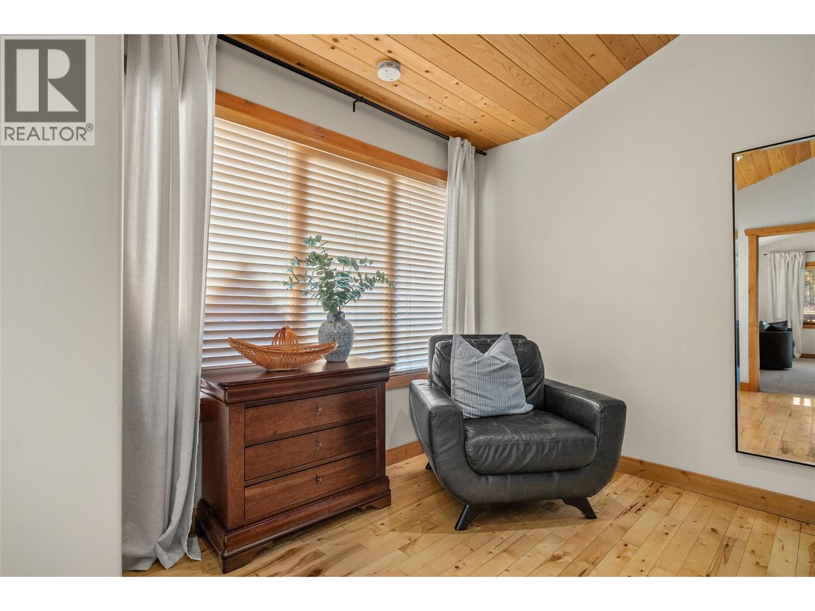 1802 Greywolf Drive Property Photo 22