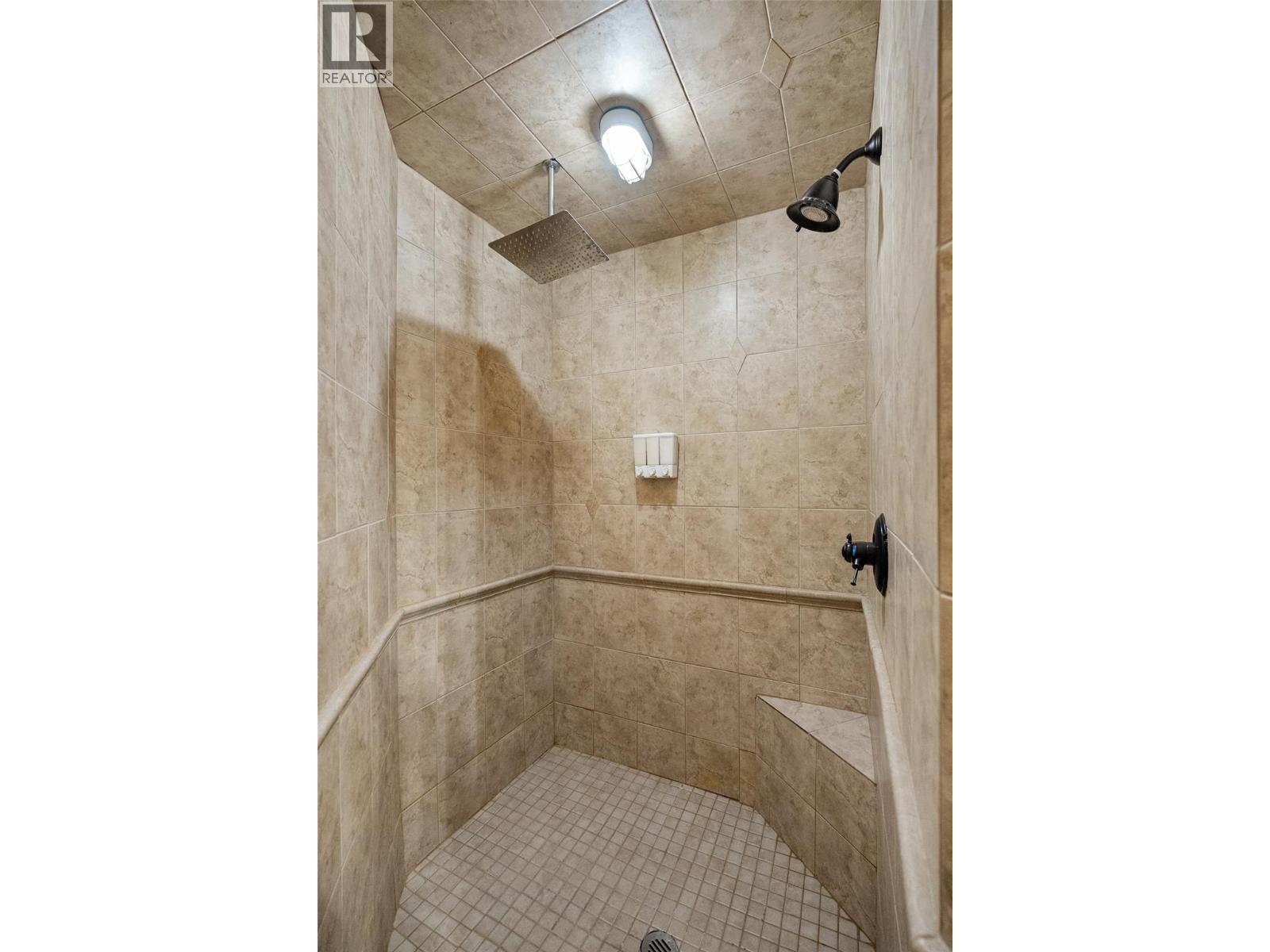 1802 Greywolf Drive Property Photo 28