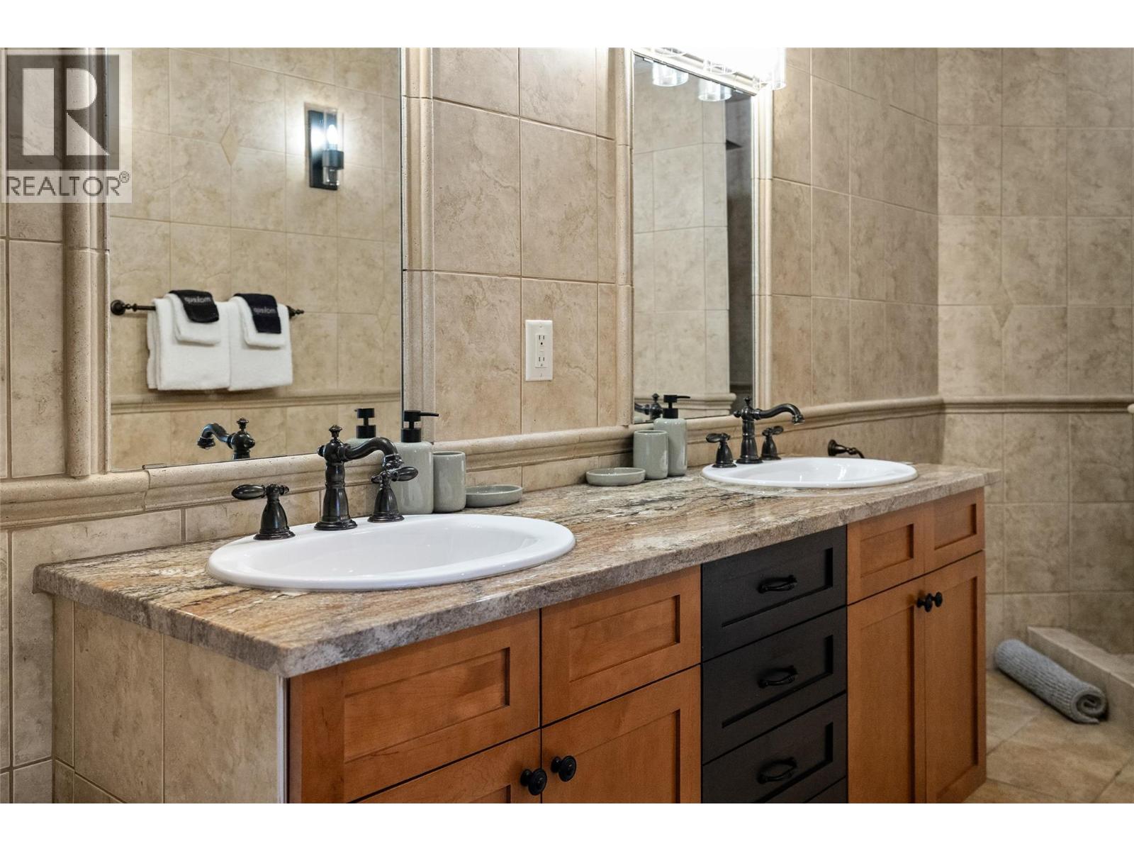 1802 Greywolf Drive Property Photo 29