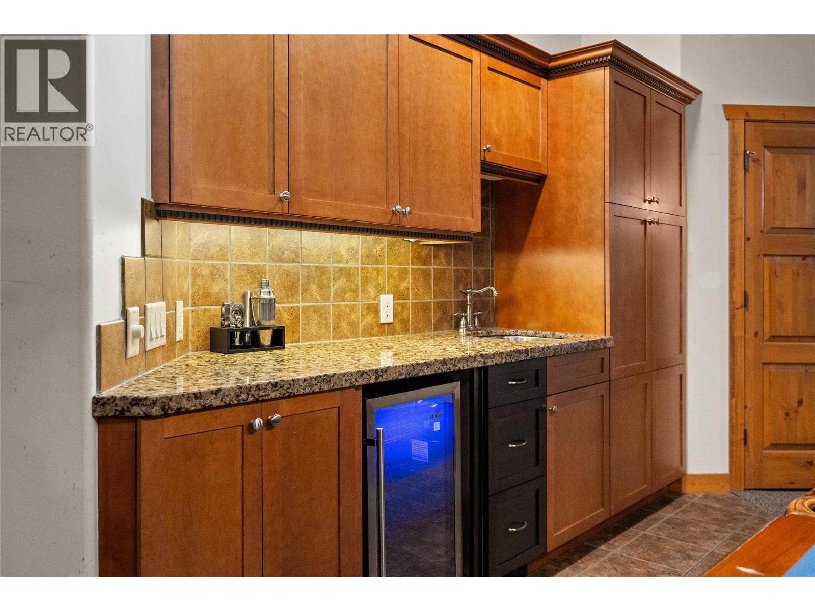 1802 Greywolf Drive Property Photo 45