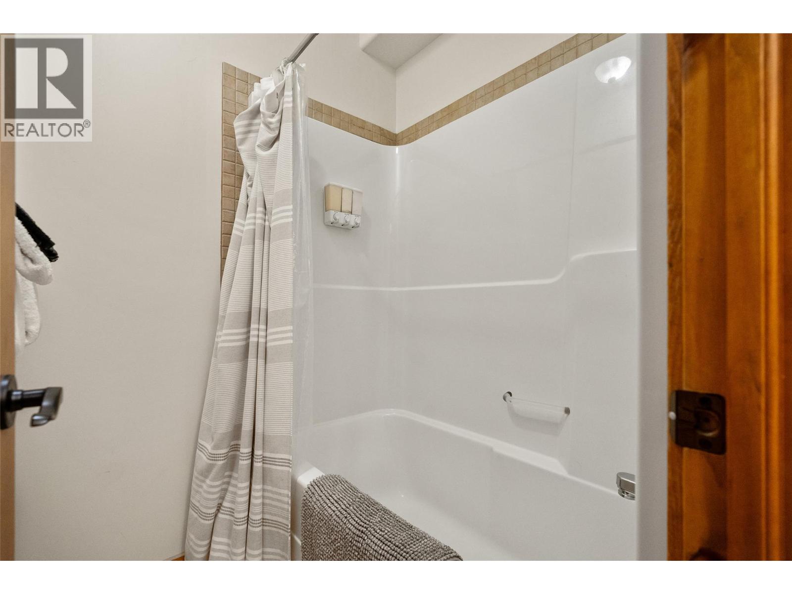 1802 Greywolf Drive Property Photo 49
