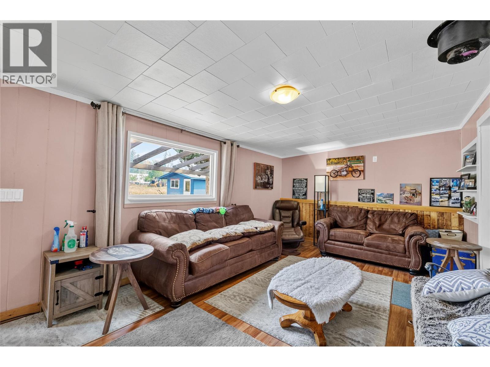 443 Morgan Avenue Property Photo 7