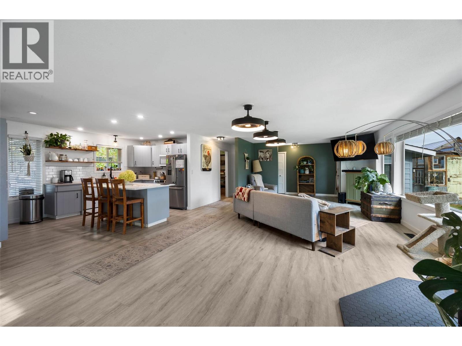 850 Inskip Road Property Photo 11