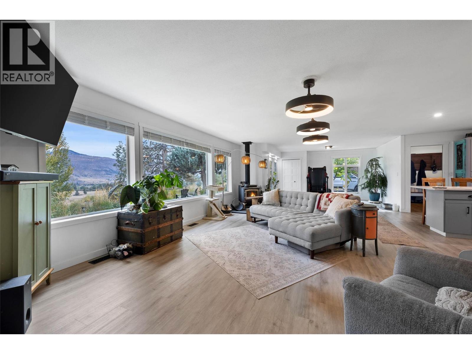 850 Inskip Road Property Photo 14