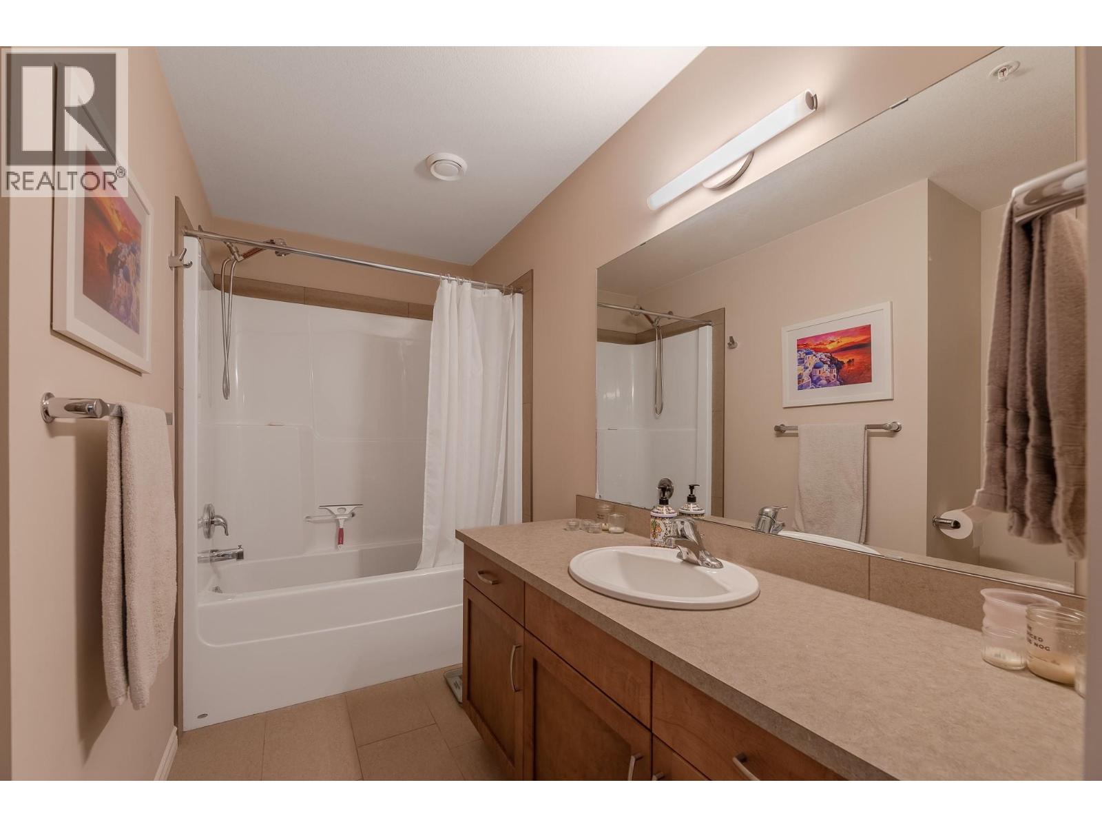3346 Skaha Lake Road Unit# 304 Property Photo 14