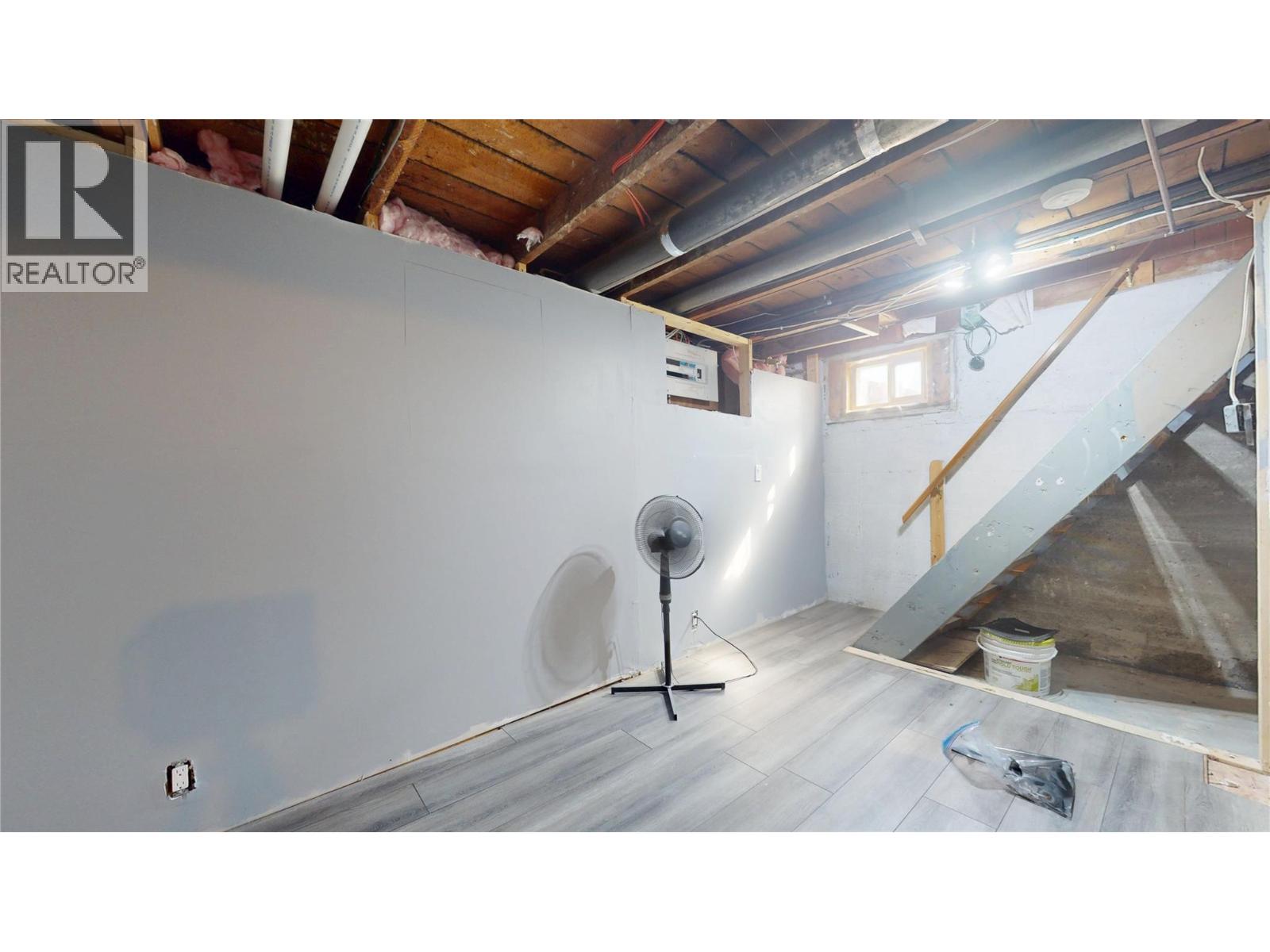 200 5th Avenue S Property Photo 23