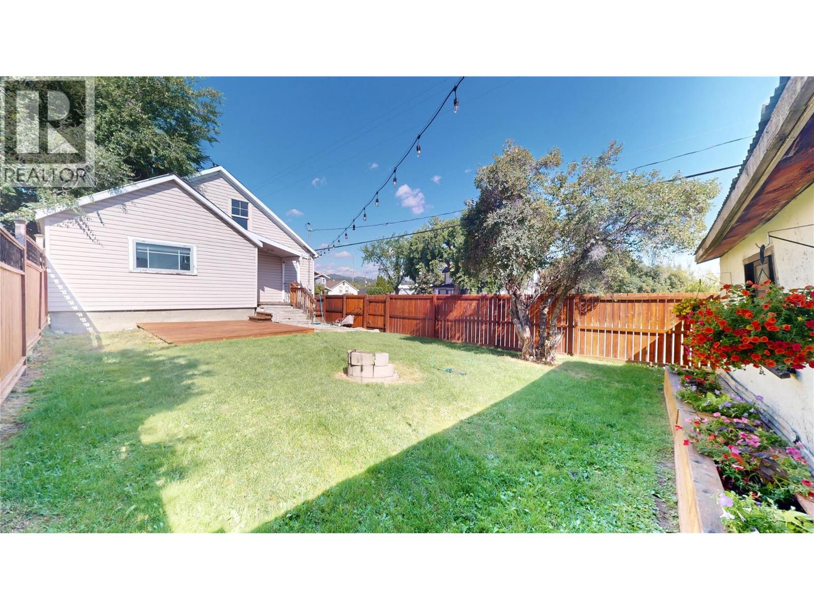 200 5th Avenue S Property Photo 32