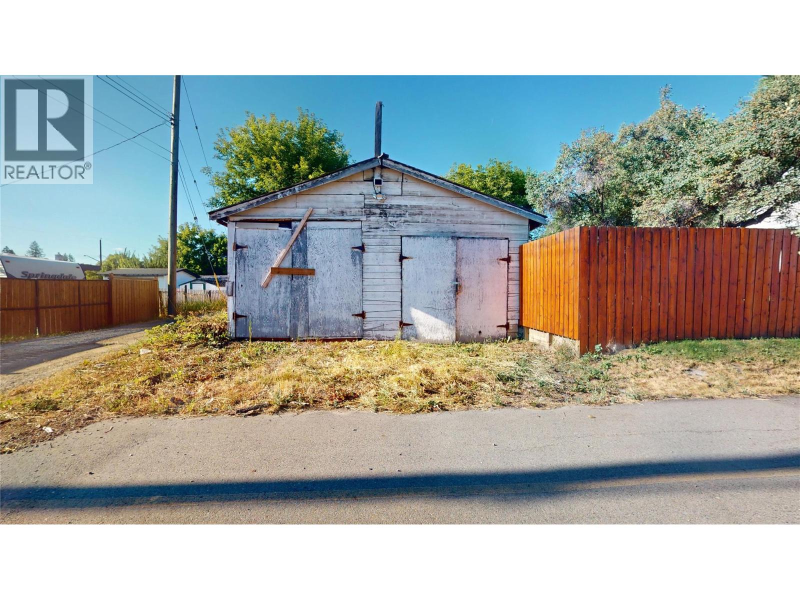 200 5th Avenue S Property Photo 33