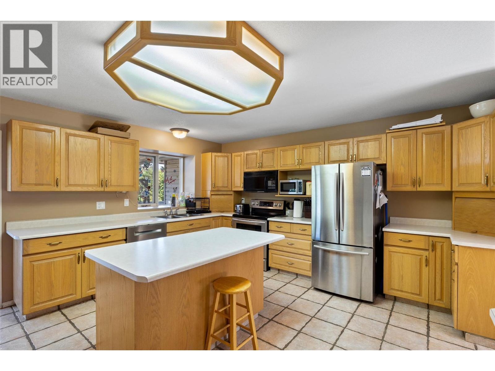 219 Strom Road Property Photo 11