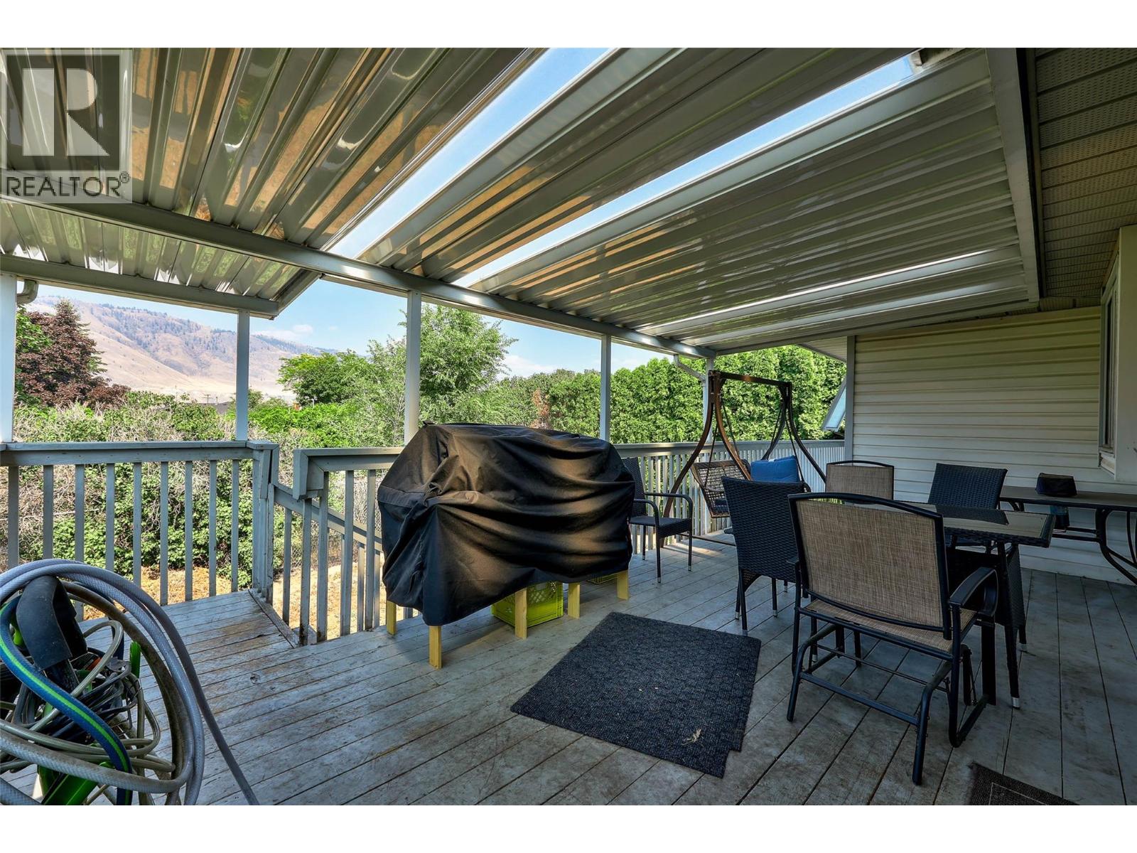 219 Strom Road Property Photo 15