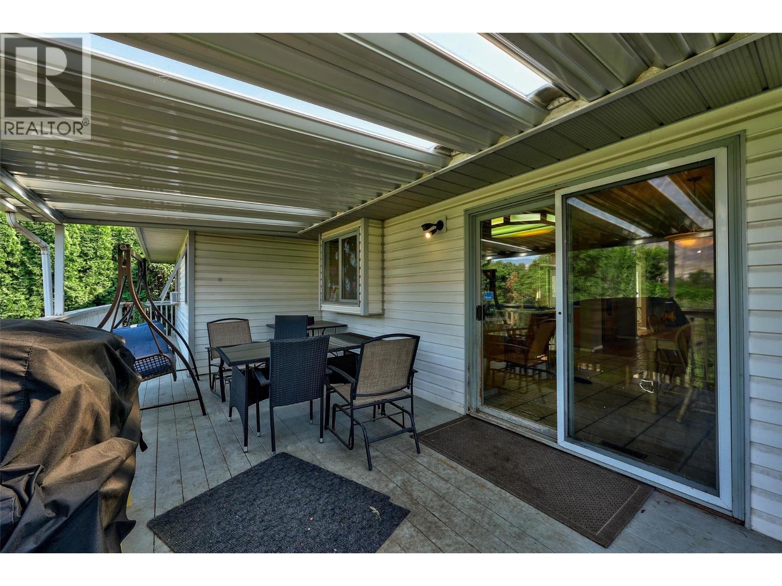 219 Strom Road Property Photo 16
