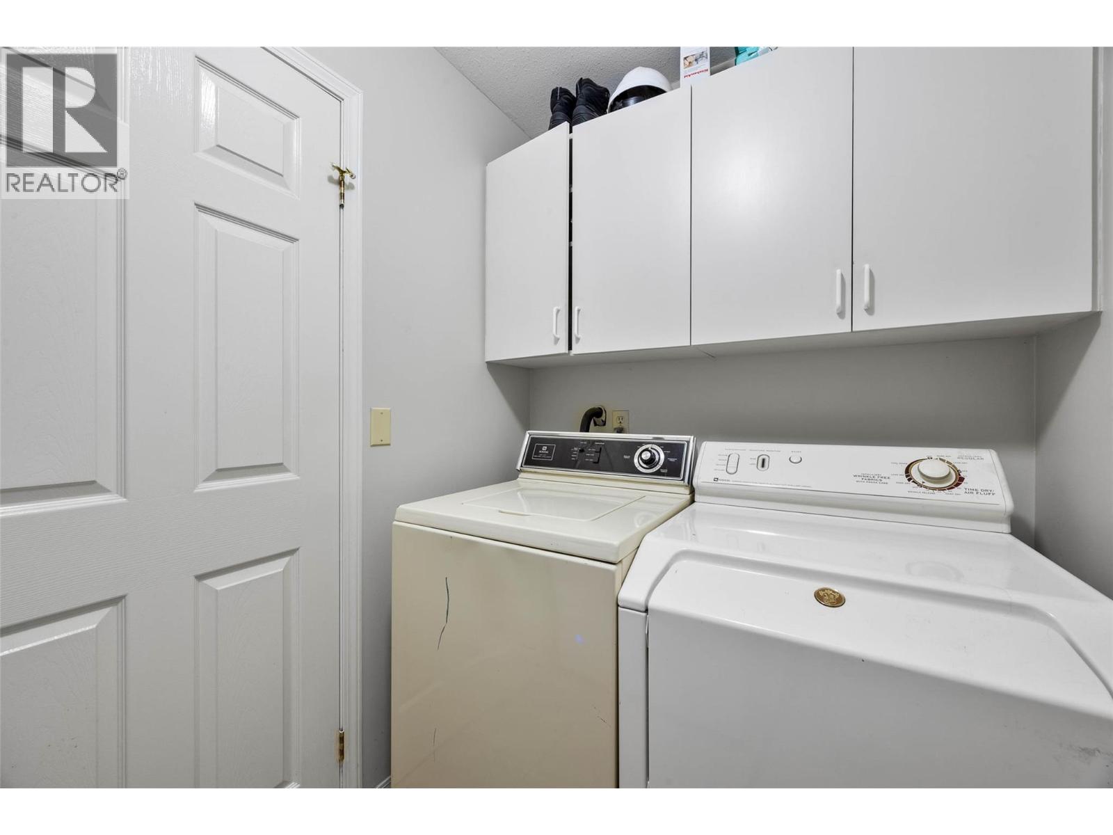 219 Strom Road Property Photo 27