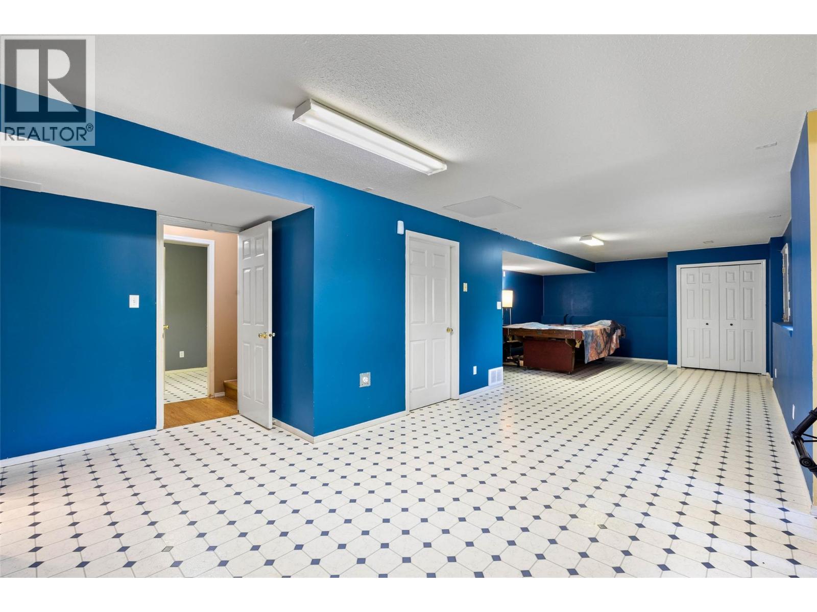 219 Strom Road Property Photo 32