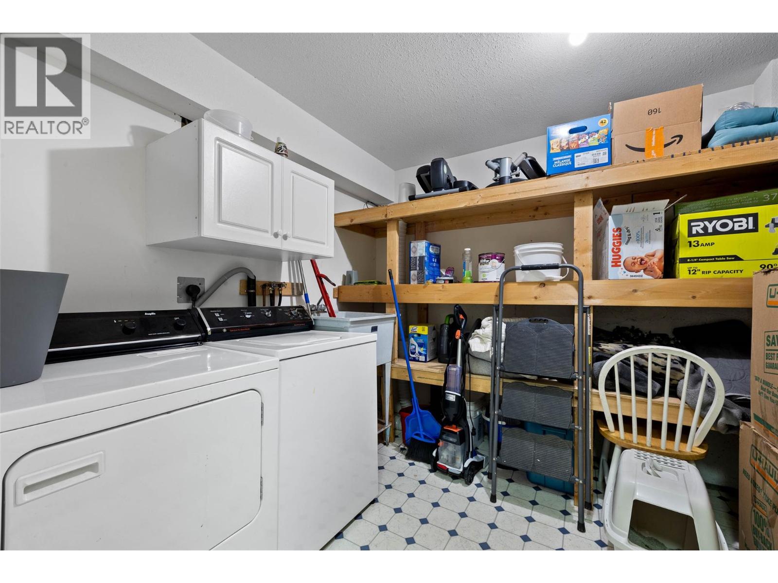 219 Strom Road Property Photo 37