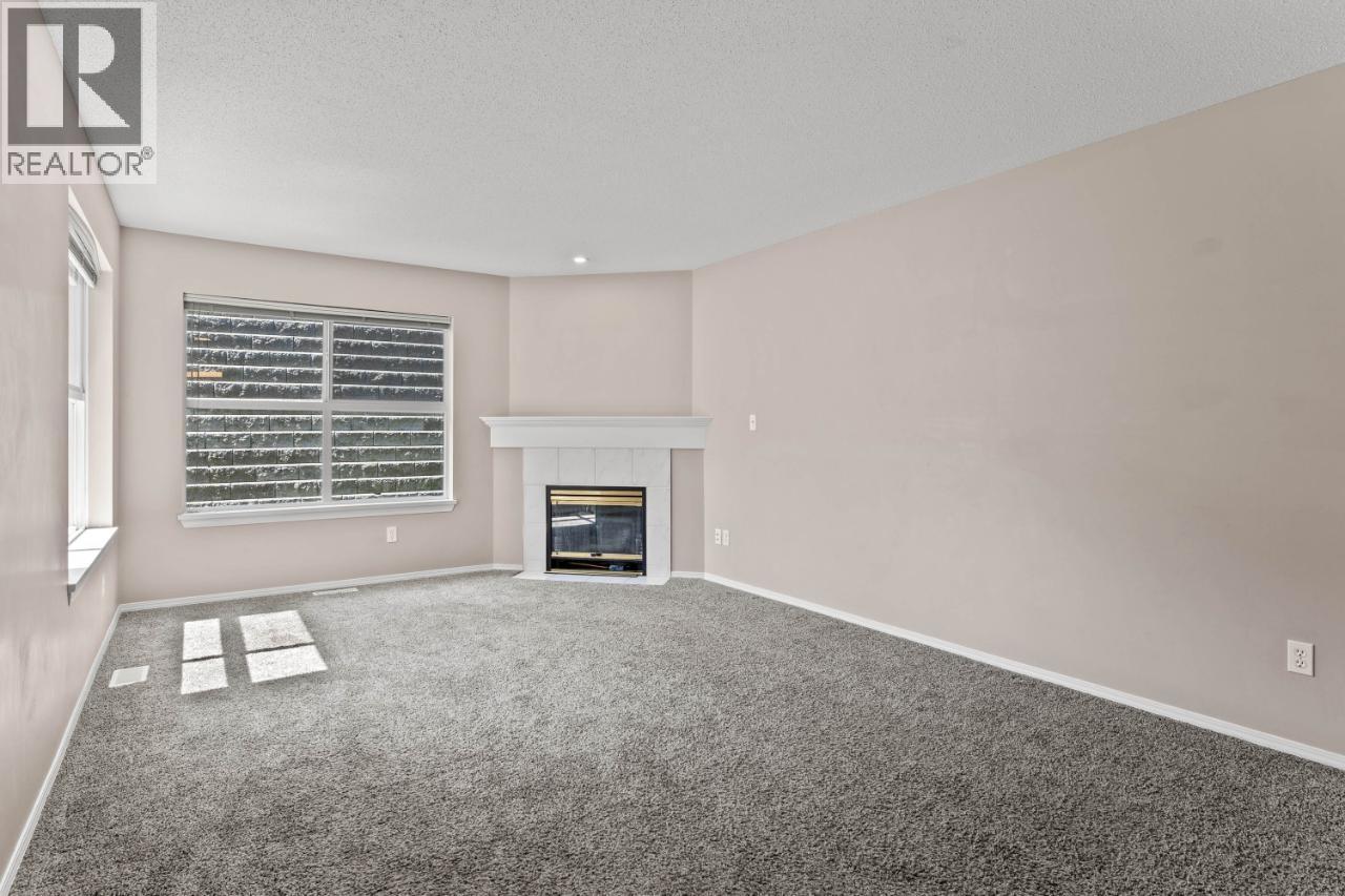 1920 Hugh Allan Drive Unit# 19 Property Photo 4
