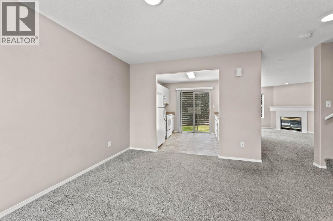 1920 Hugh Allan Drive Unit# 19 Property Photo 6