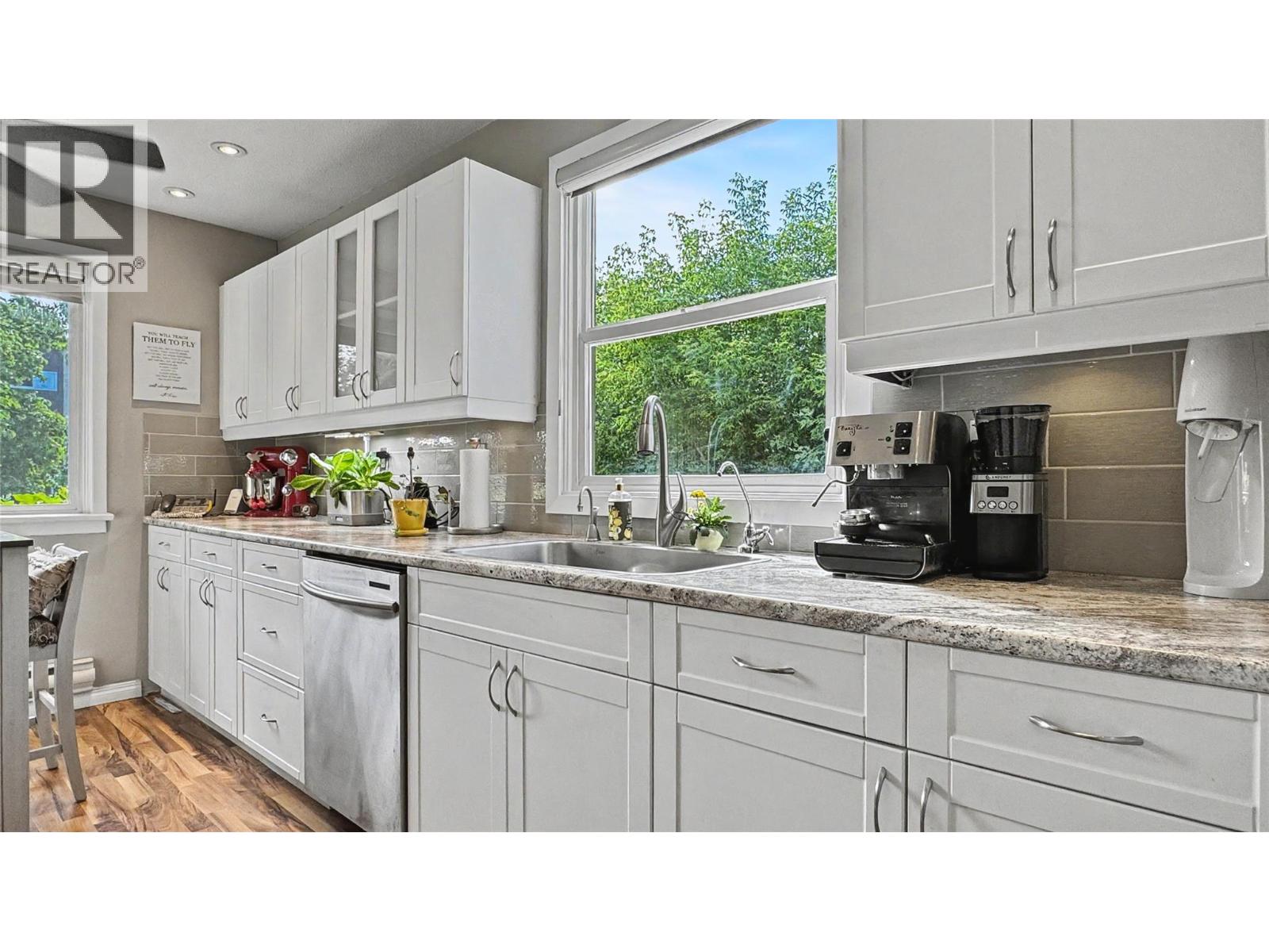 15 15th Avenue S Property Photo 12