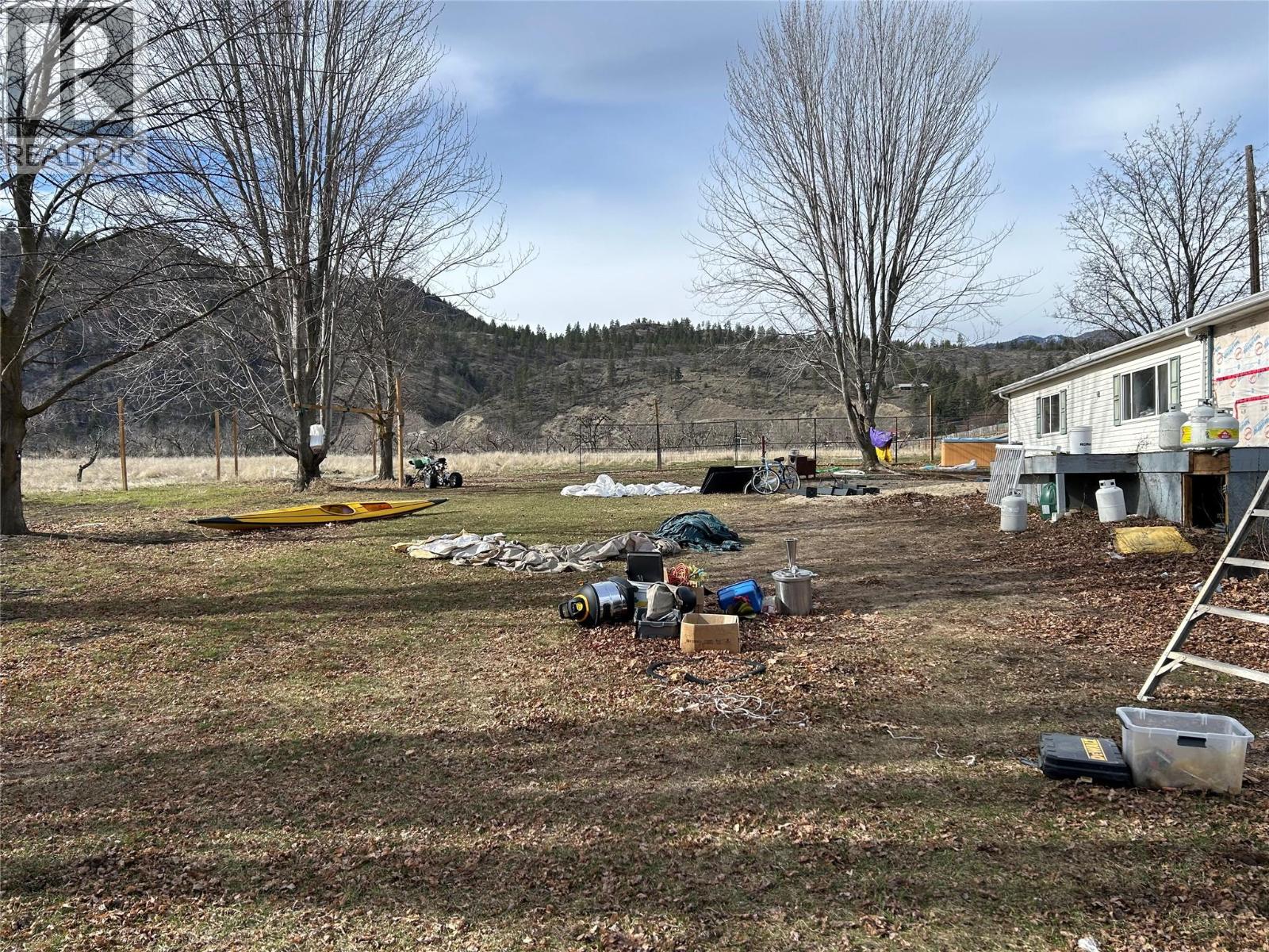 7561 Highway 97 Property Photo 6