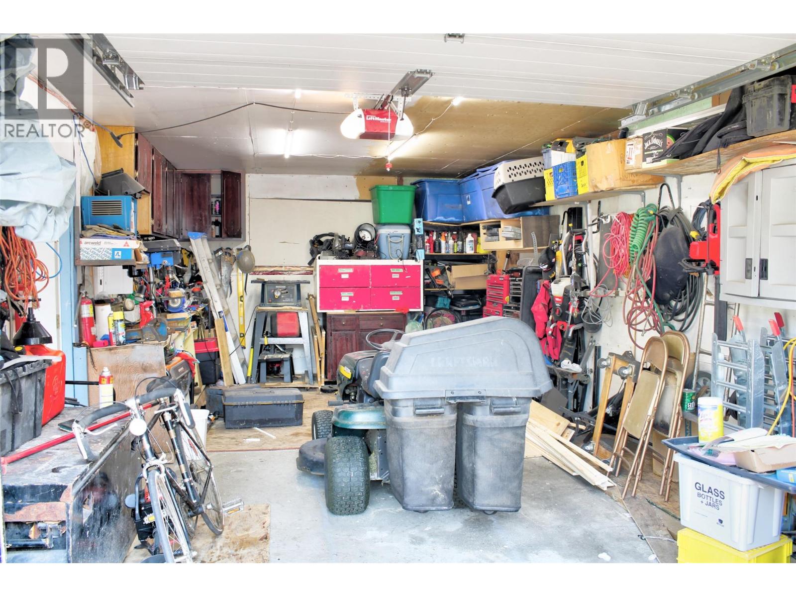 2860 Willowdale Drive Property Photo 27