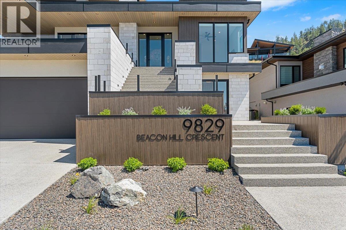 9829 Beacon Hill Crescent Property Photo 3