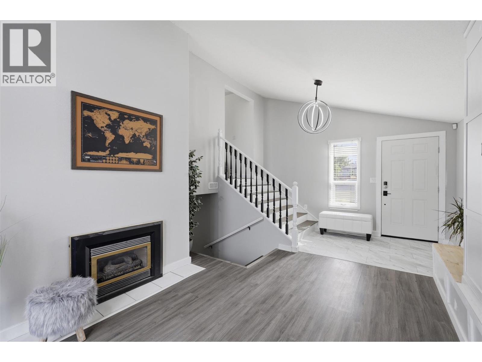728 Driftwood Place Property Photo 34