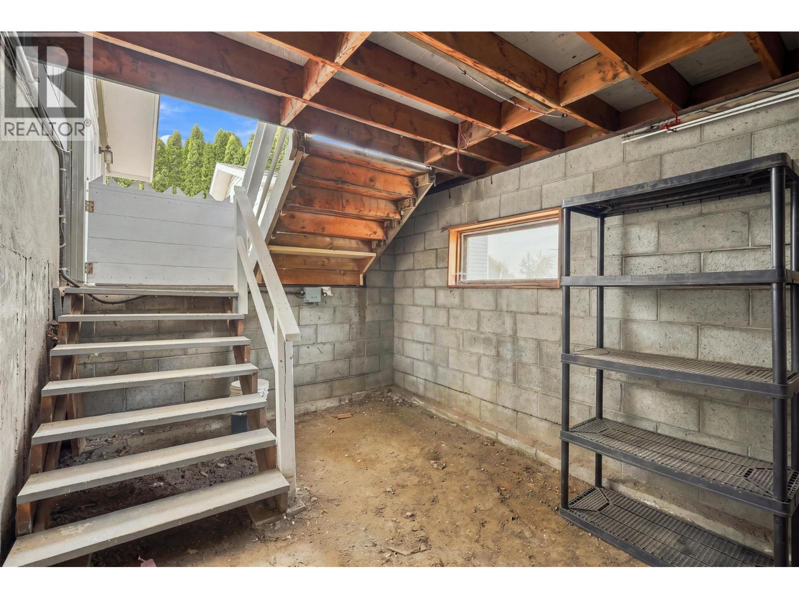 728 Driftwood Place Property Photo 54