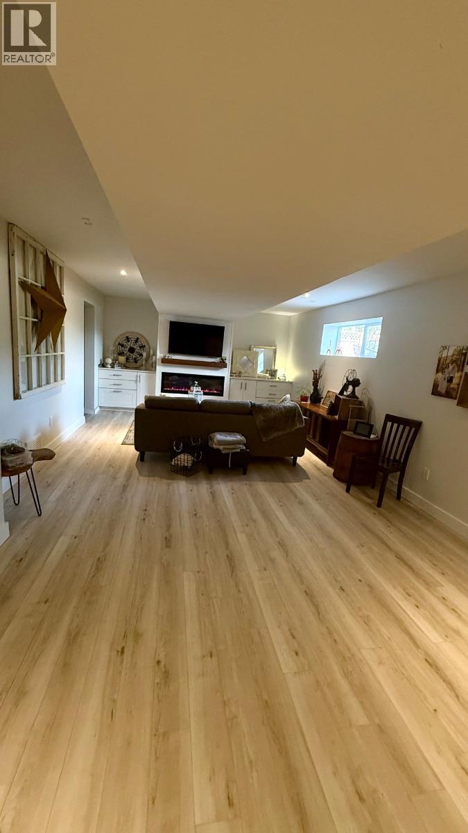 2190 Blackwell Avenue Property Photo 14