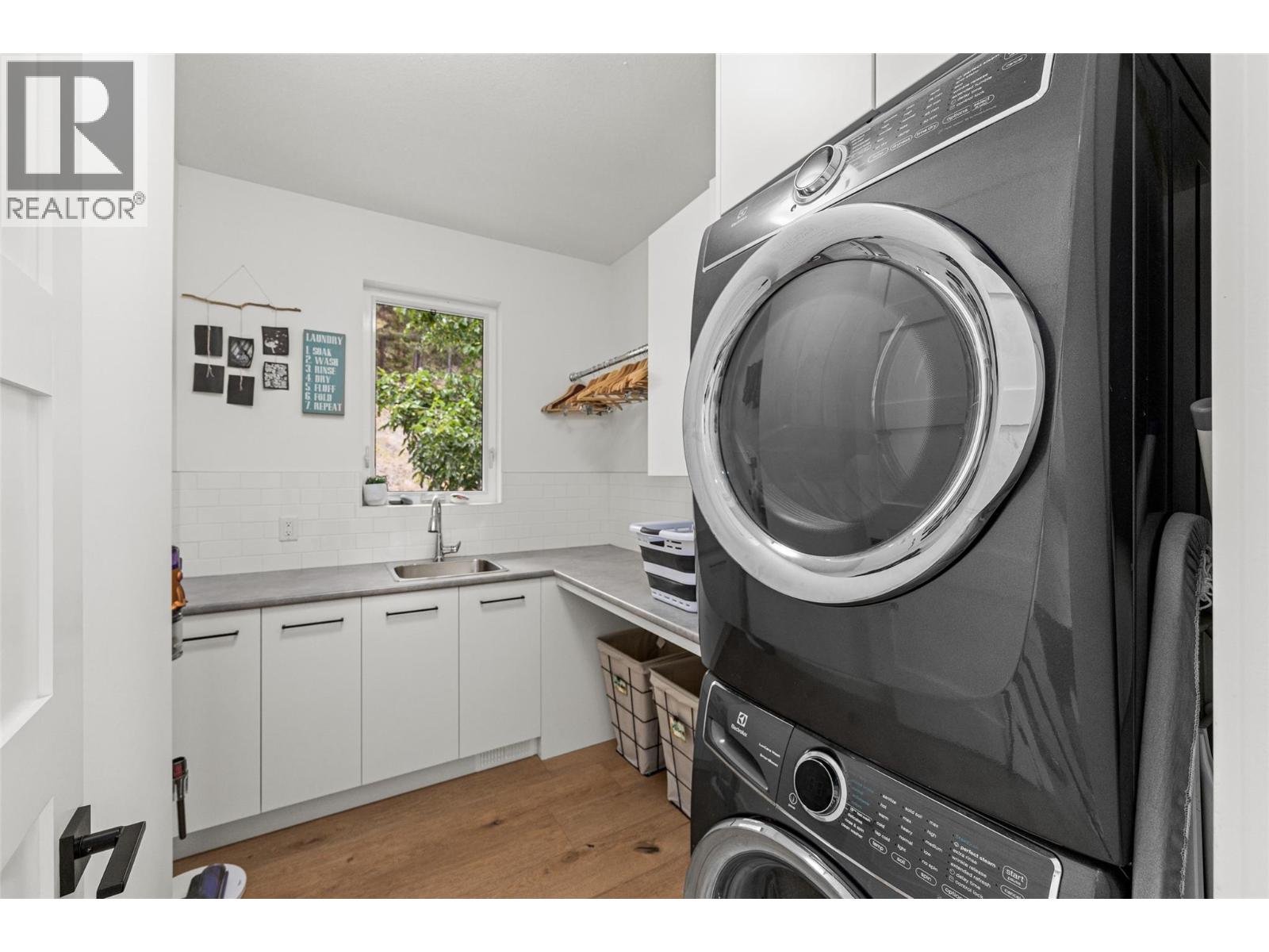769 & 771 Barnaby Road Property Photo 45