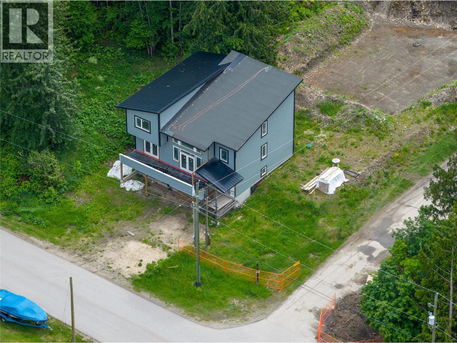 1695 Arrow Drive Property Photo 3