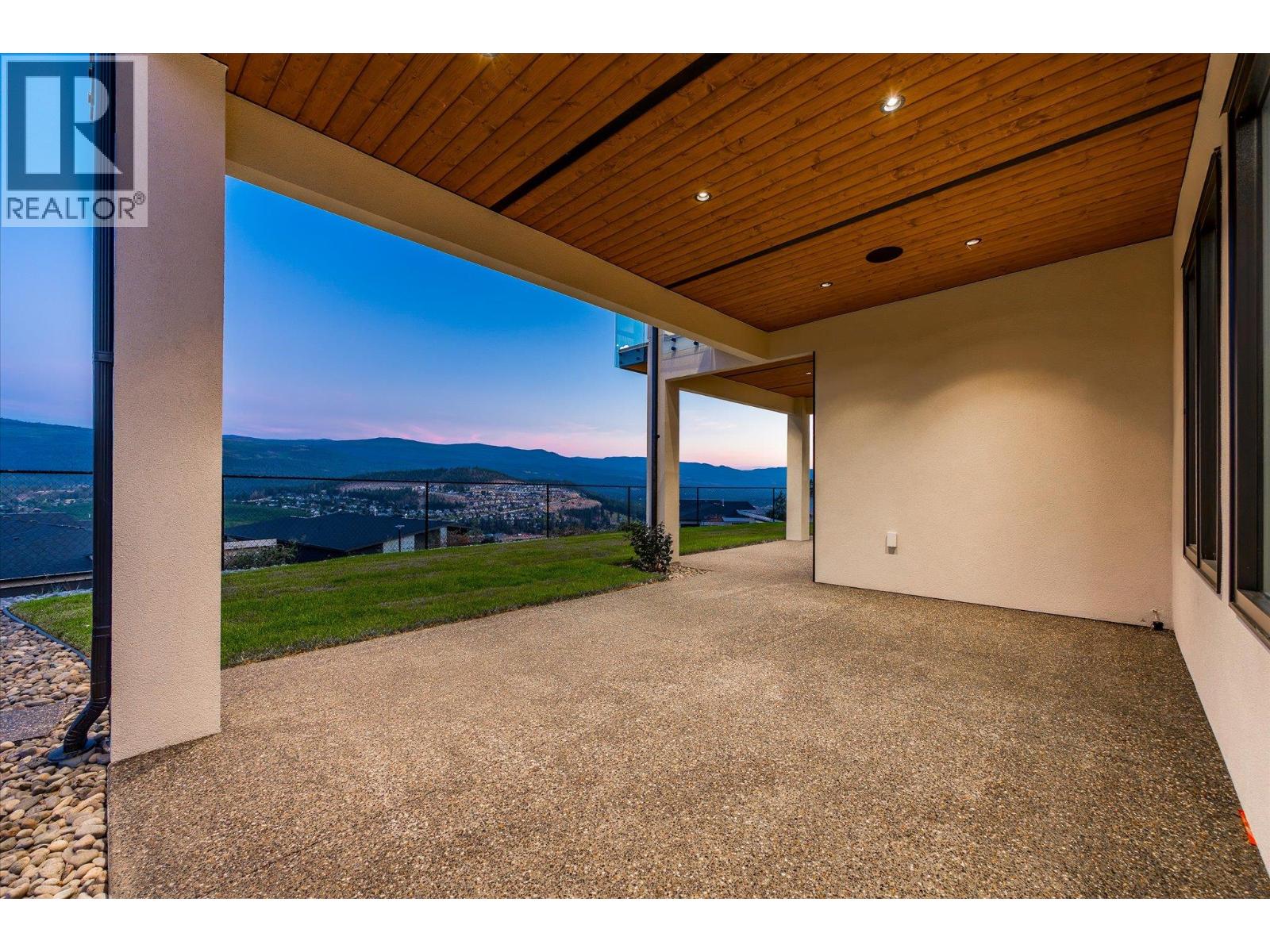 1082 Carnoustie Drive Property Photo 46