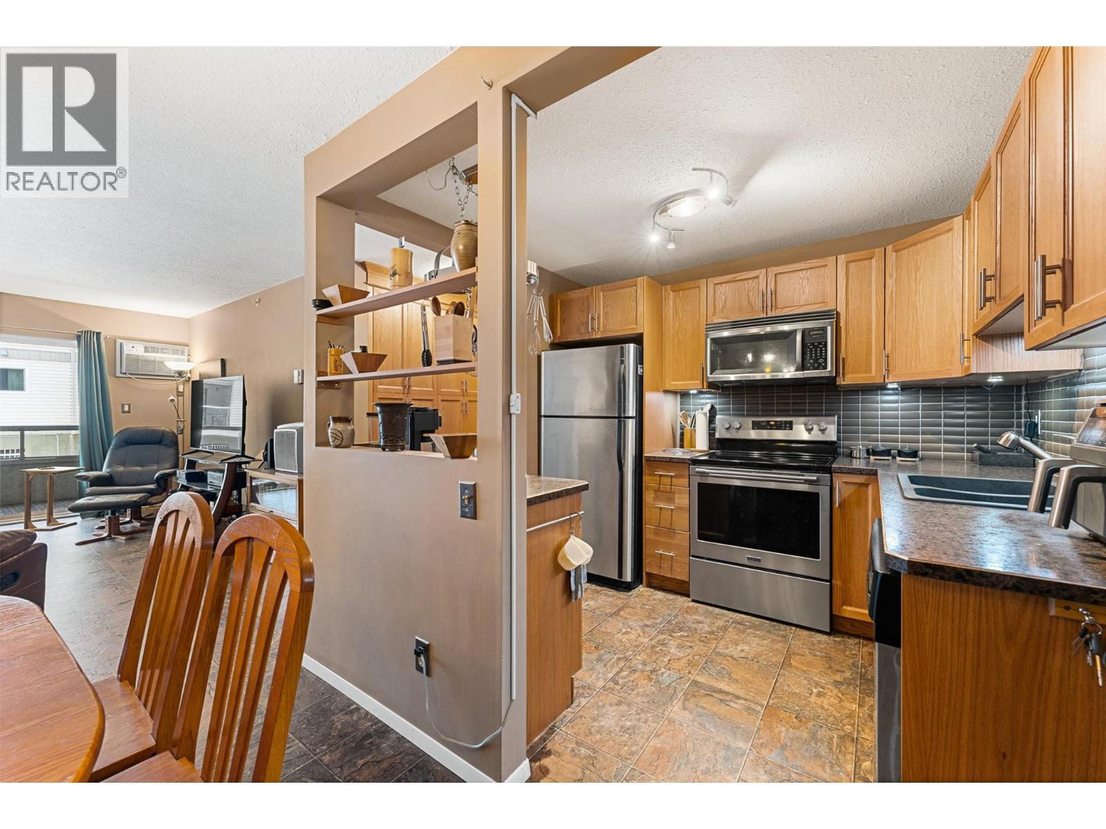 284 Yortkton Avenue Unit# 205 Property Photo 6