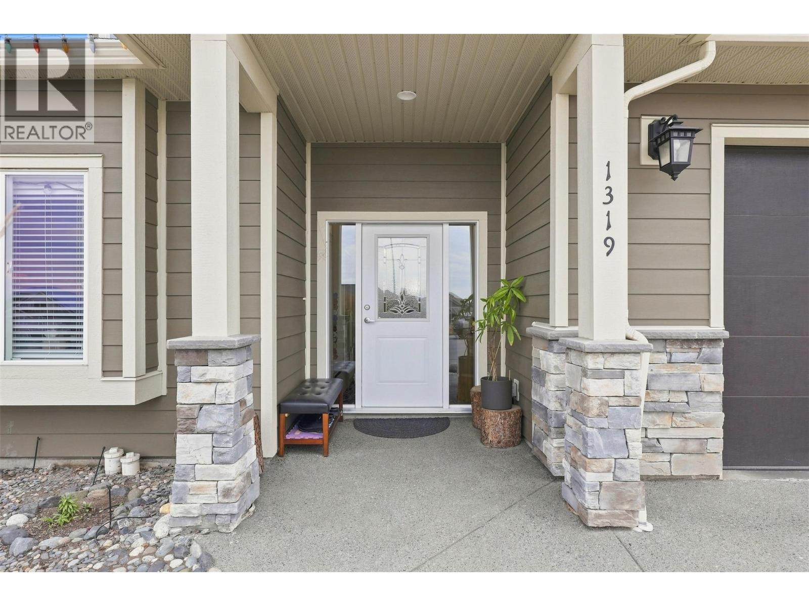 1319 Dunbar Drive Property Photo 3