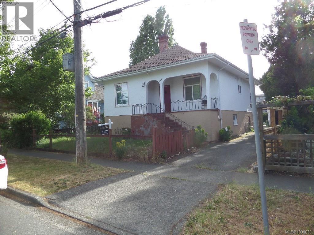 1606 Bank St Property Photo 2