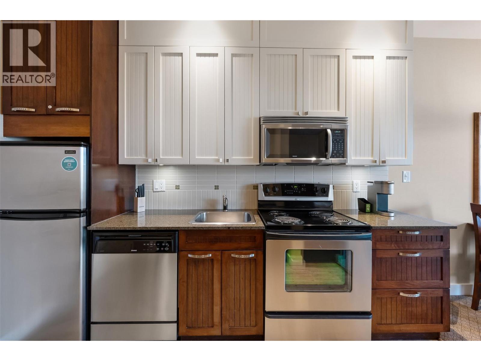 13011 Lakeshore Drive S Unit# 104 Property Photo 16