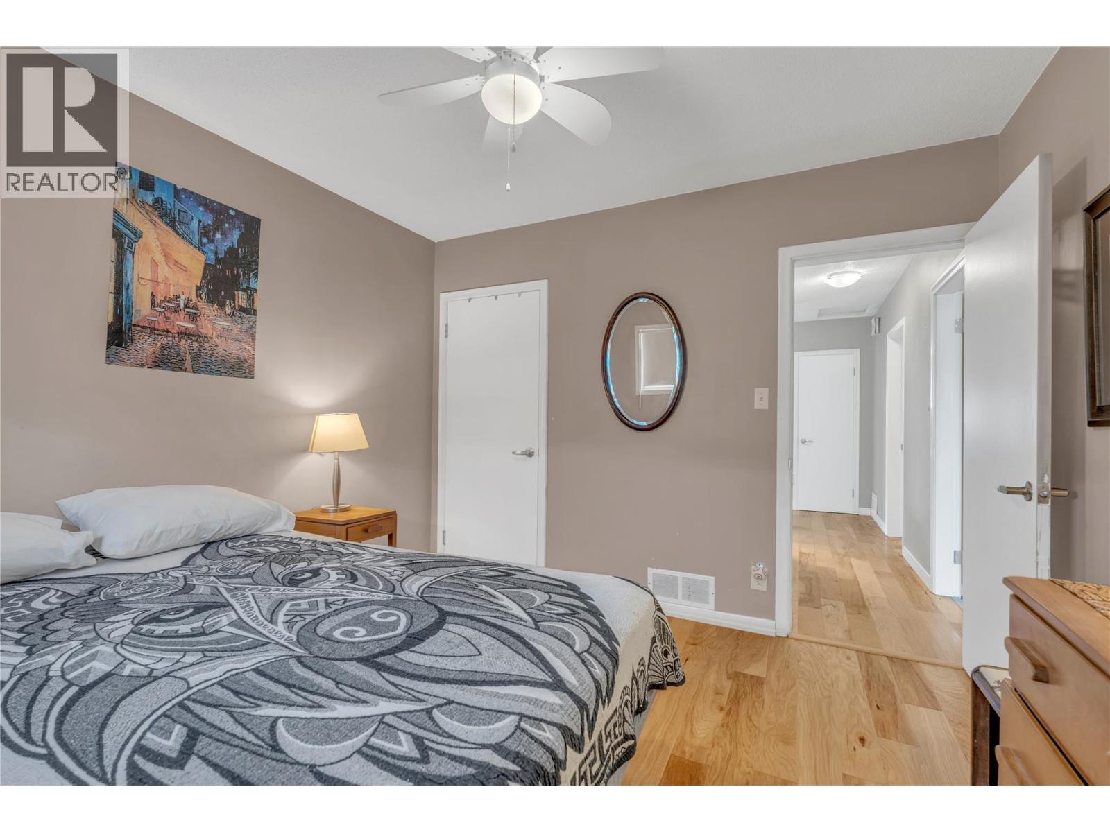 707 Ross Avenue Property Photo 11