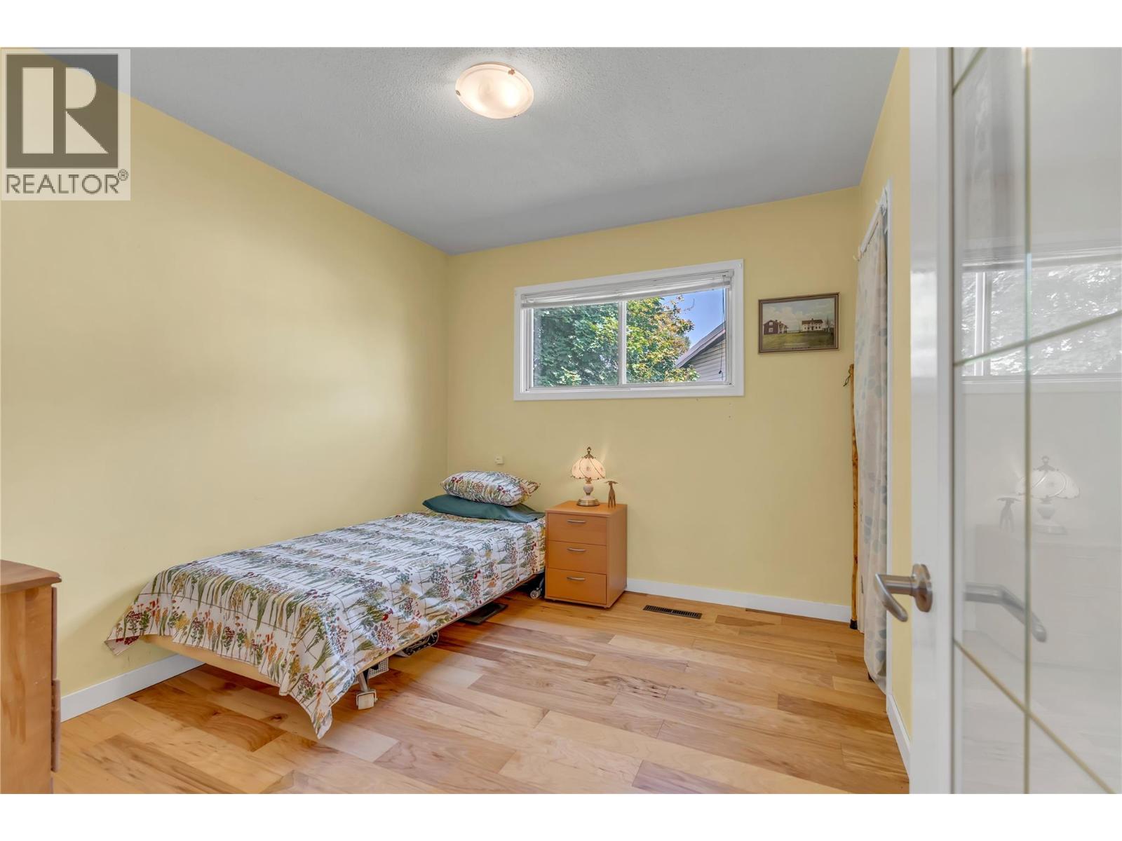 707 Ross Avenue Property Photo 12