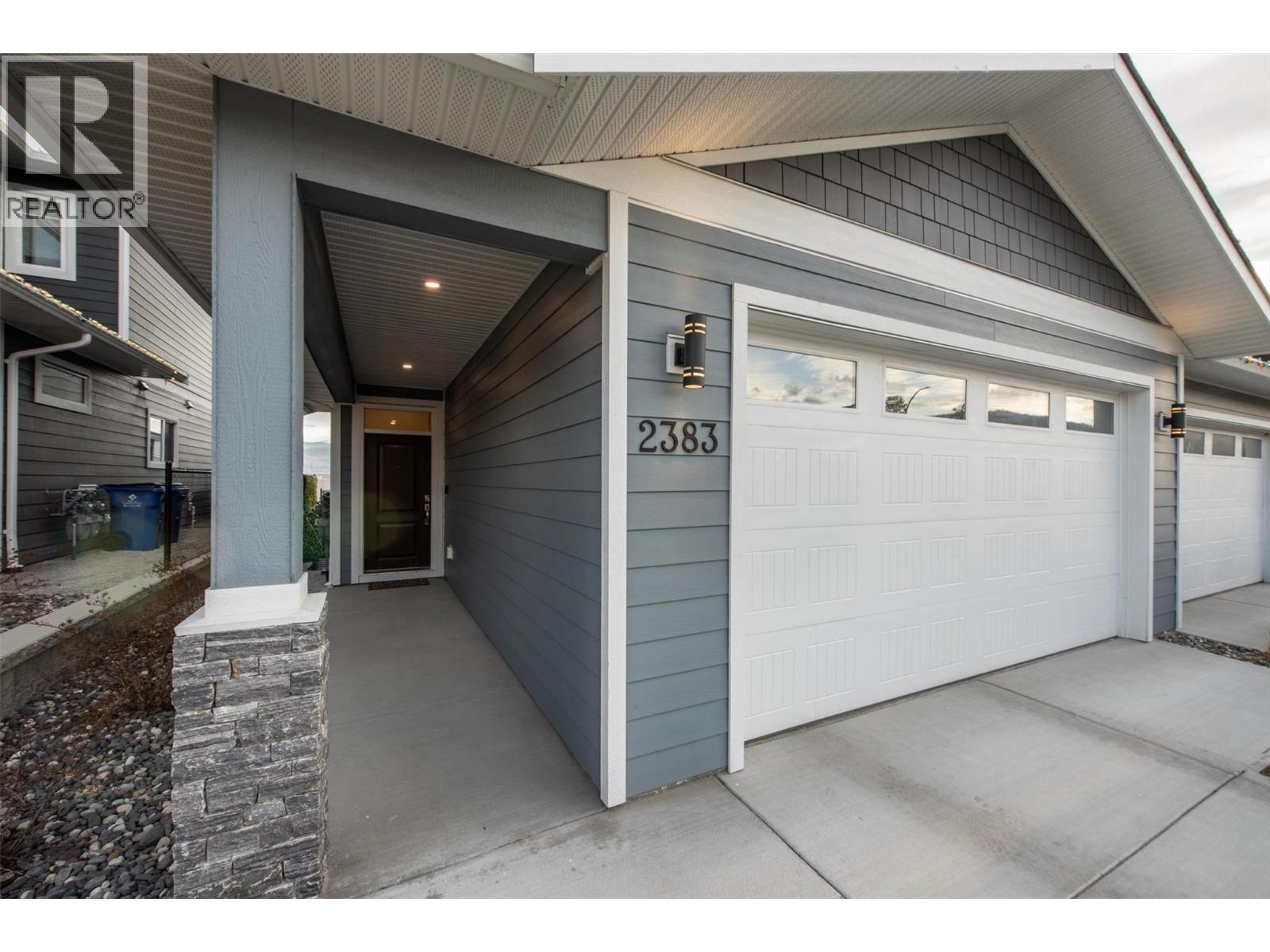 2383 Hawks Boulevard Property Photo 3