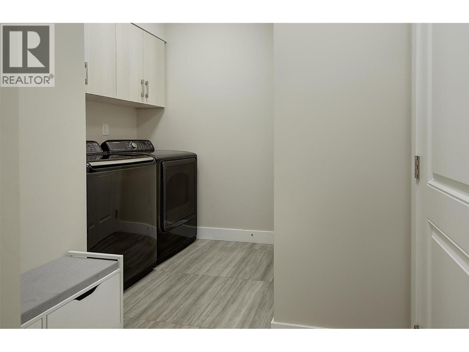 2383 Hawks Boulevard Property Photo 7