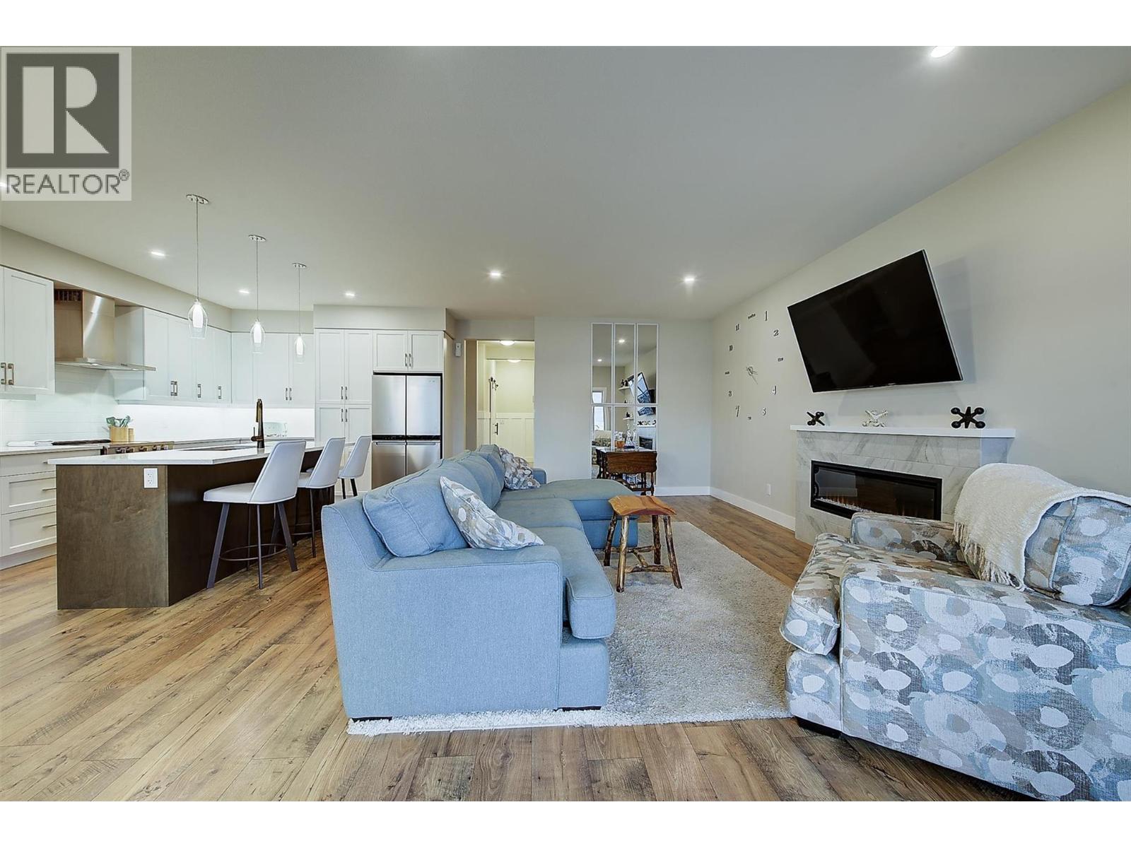 2383 Hawks Boulevard Property Photo 11