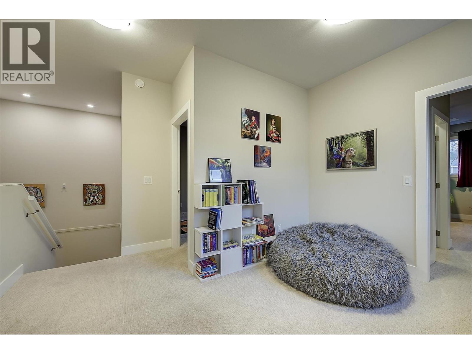 2383 Hawks Boulevard Property Photo 31