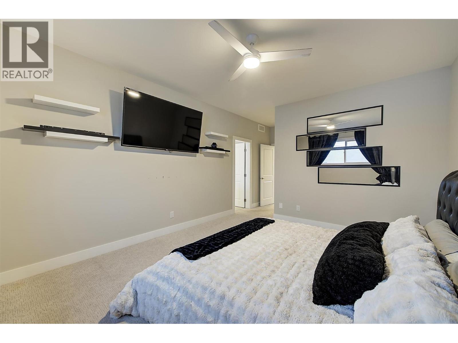 2383 Hawks Boulevard Property Photo 33