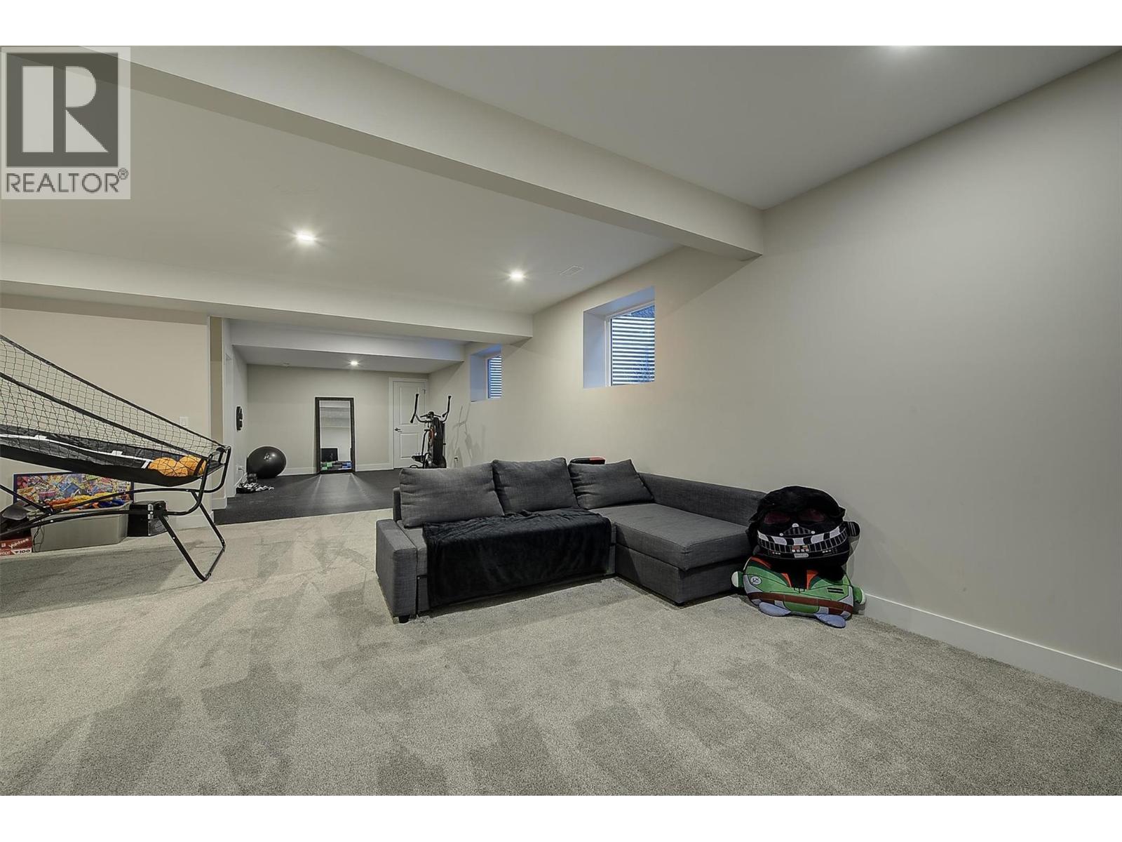 2383 Hawks Boulevard Property Photo 48