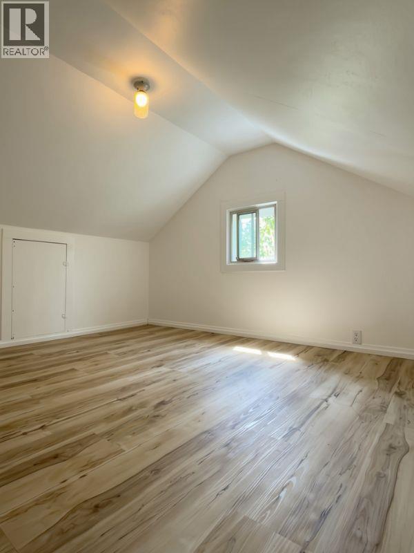 664 Rotary Drive Property Photo 13