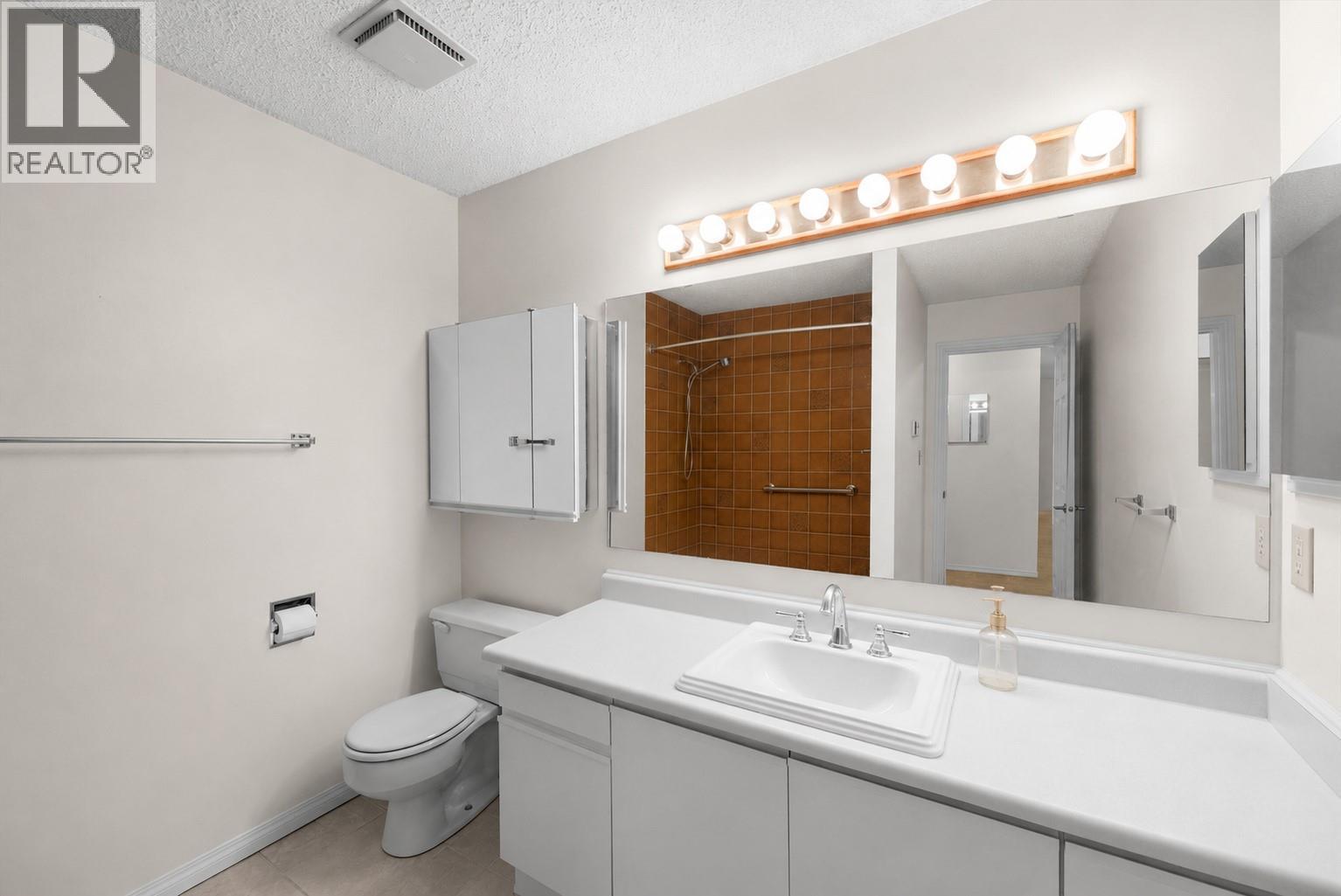 1056 Bernard Avenue Unit# 307 Property Photo 10