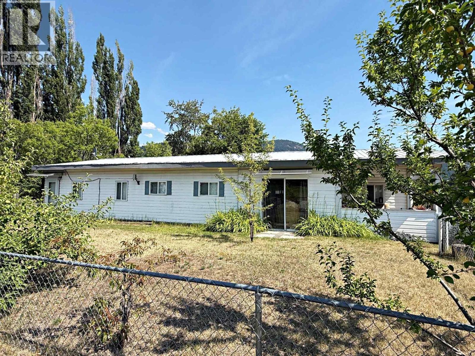 9872 Institute Street Property Photo 1
