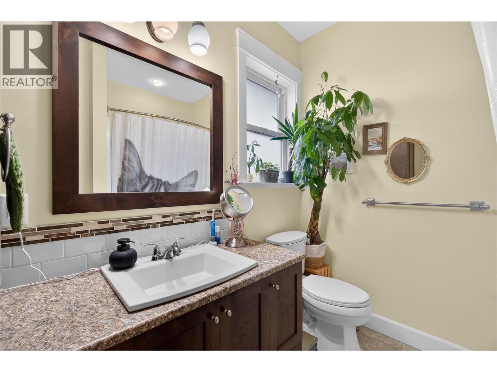 2991 7 Avenue Ne Property Photo 25