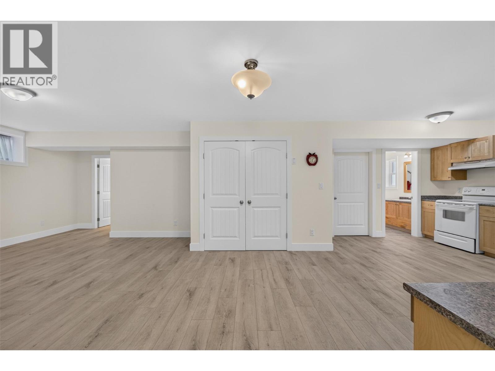 2991 7 Avenue Ne Property Photo 29