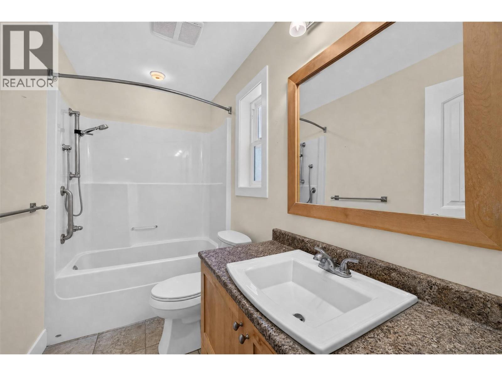 2991 7 Avenue Ne Property Photo 43