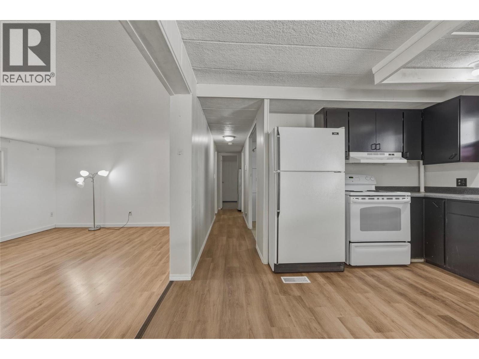4137 Spallumcheen Drive Unit# 16 Property Photo 12