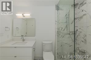 814 1628 Store St Property Photo 9